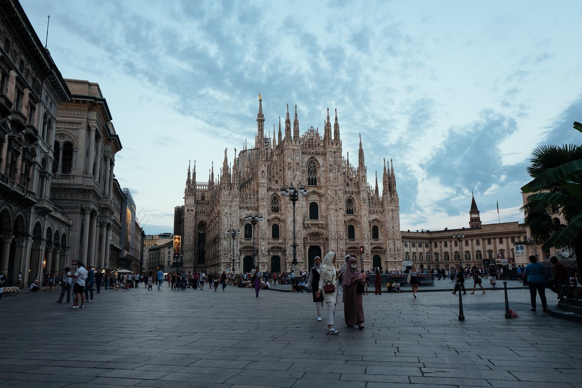 Le Piazze Del Centro Di Milano Un Salto Nella Storia Meneghina Neiade 8726